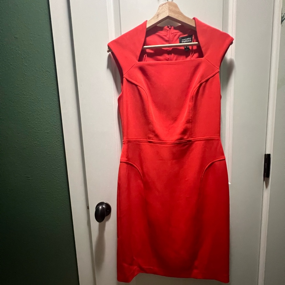 Sixe 6 Adrianna Papell dress